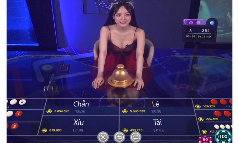 Sảnh tài xỉu sôi động tại KU casino.